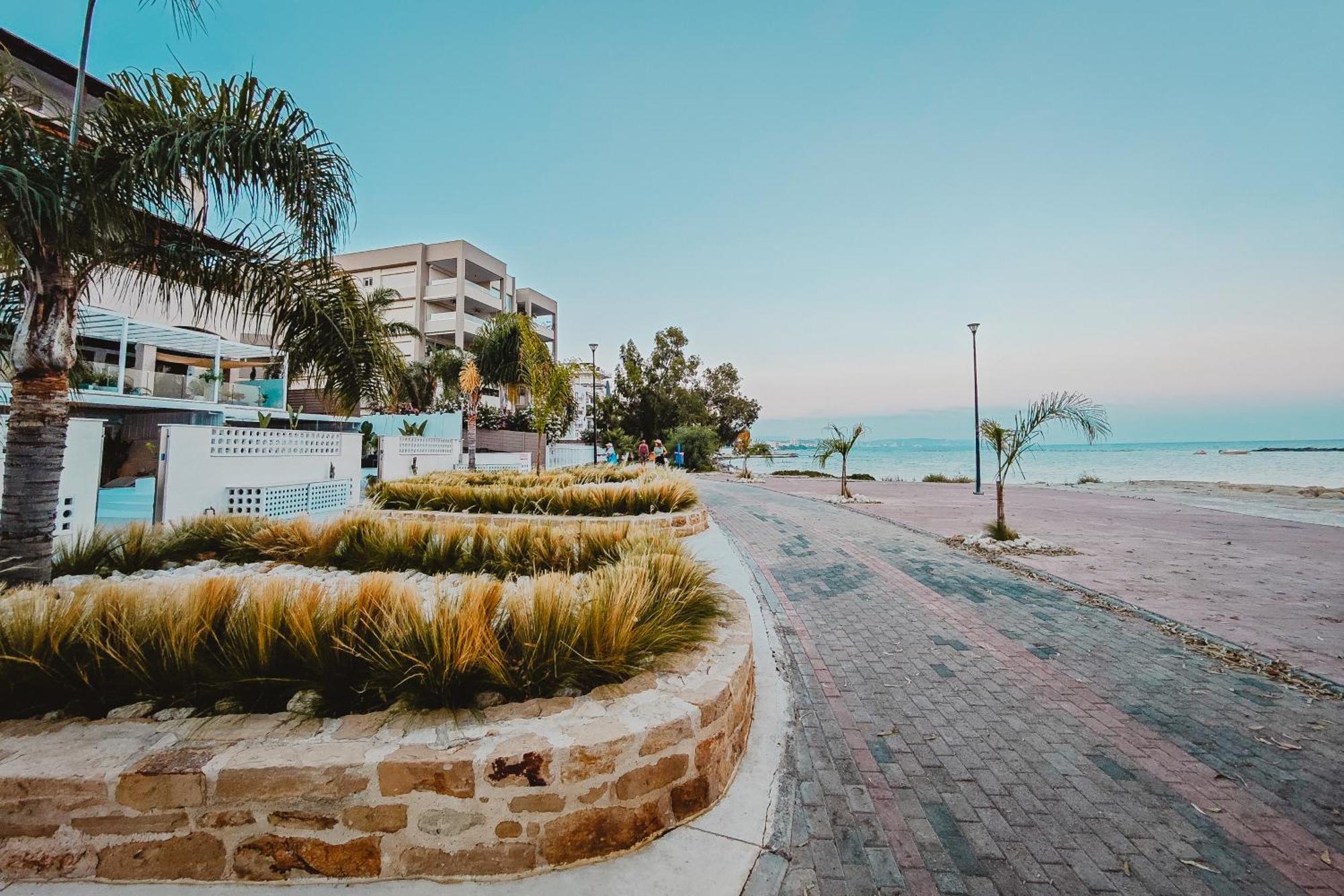 Q Coconuts Seaside Апартаменты *