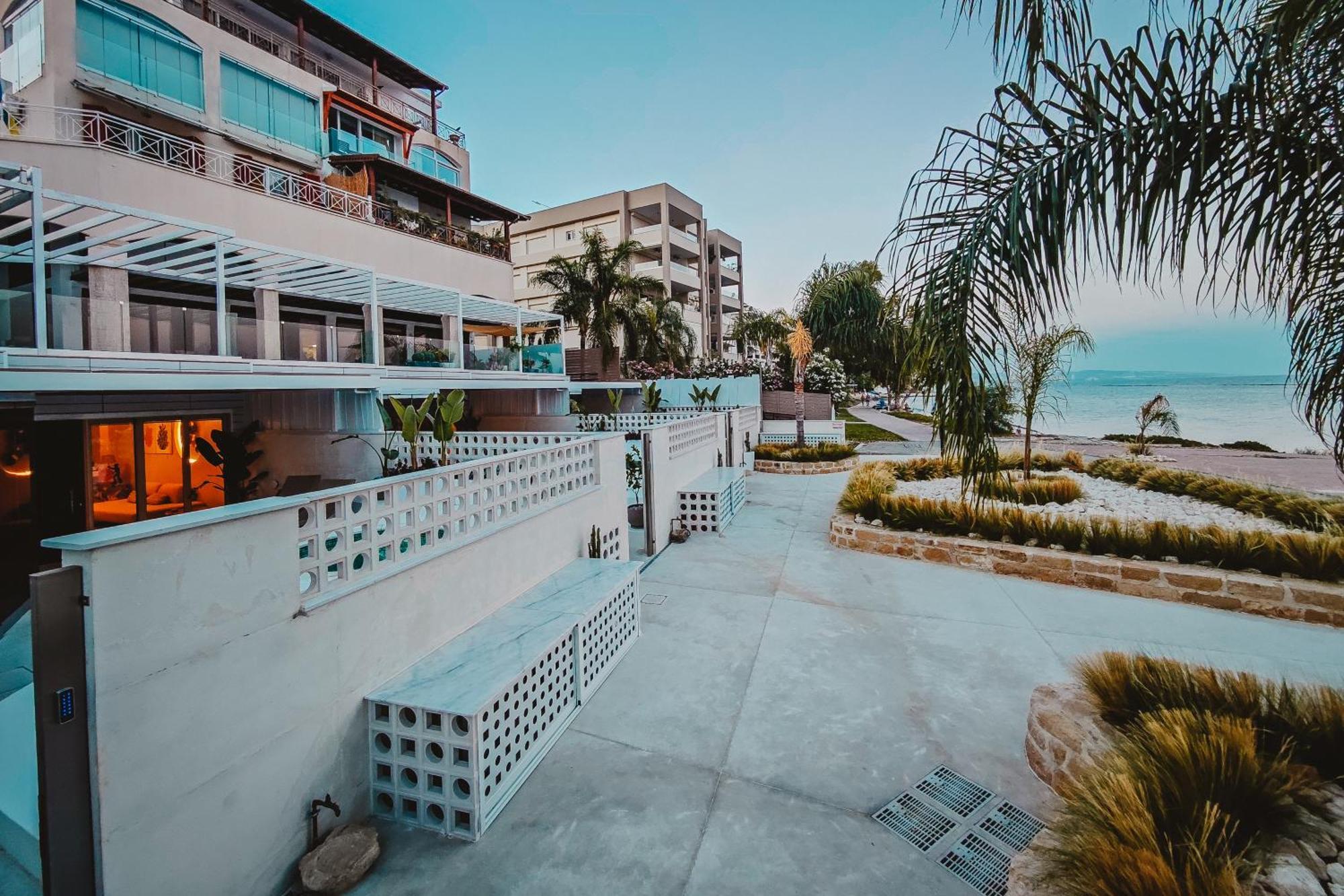 Q Coconuts Seaside Апартаменты *